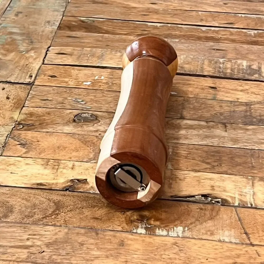 Wooden Salt or Pepper Mill Grinder 11